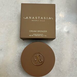Anastasia Cream Bronzer Hazelnut